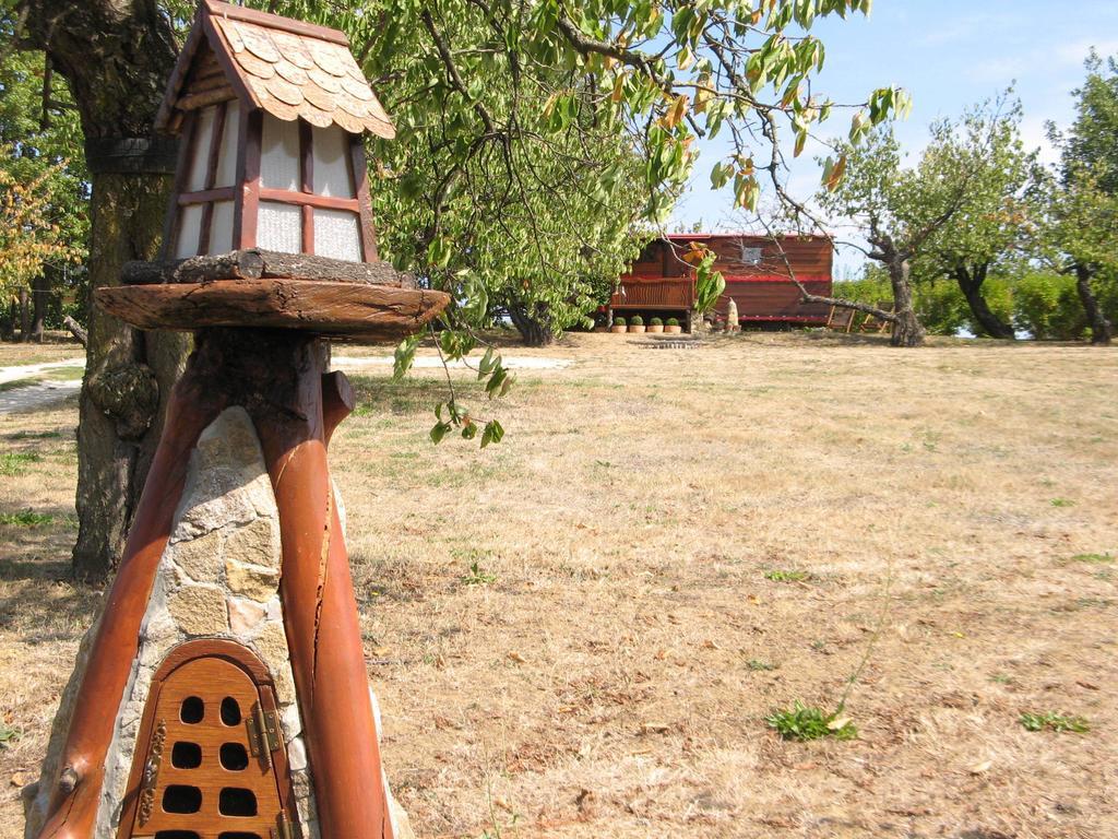 Bed and Breakfast Gitenchassagne Thurins Zewnętrze zdjęcie