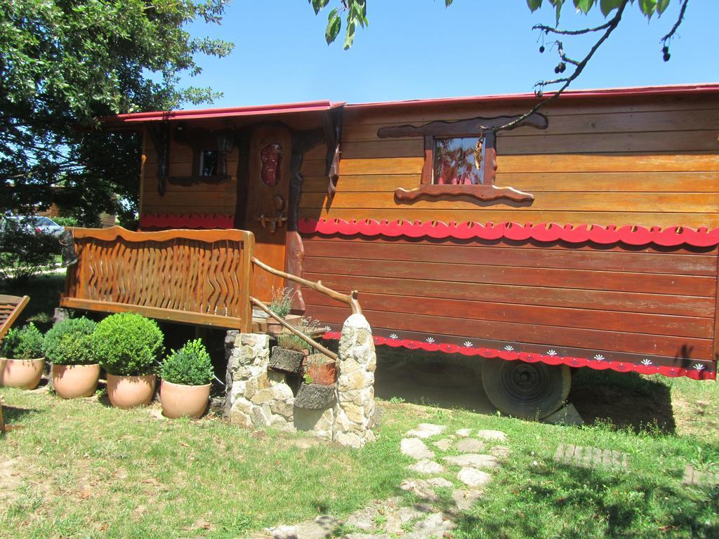 Bed and Breakfast Gitenchassagne Thurins Zewnętrze zdjęcie