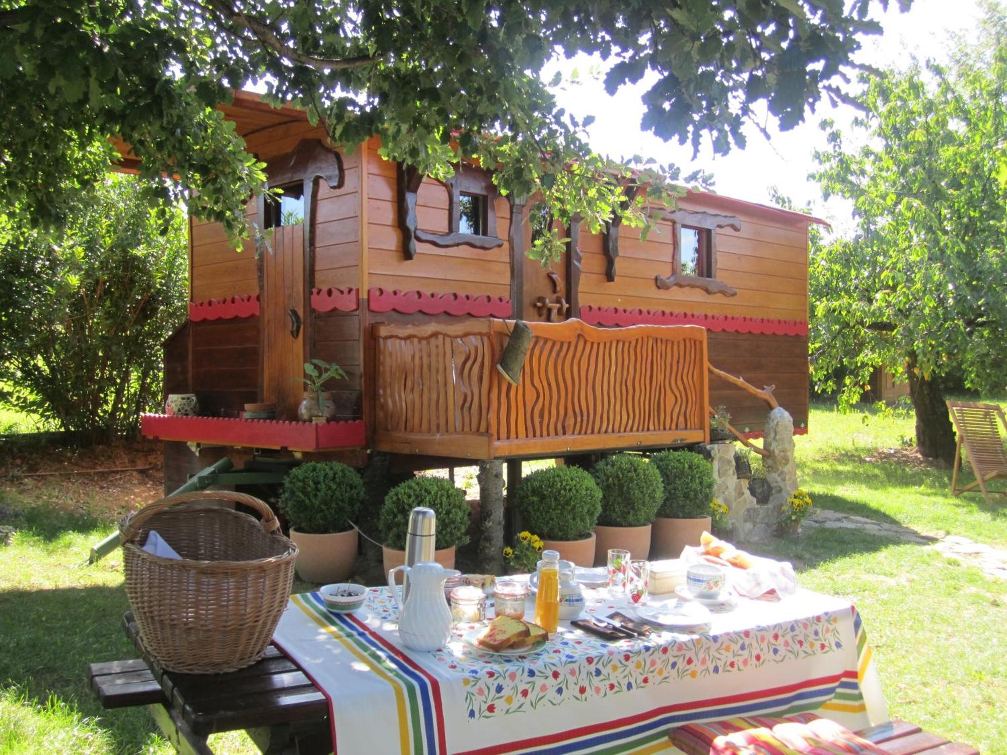 Bed and Breakfast Gitenchassagne Thurins Zewnętrze zdjęcie