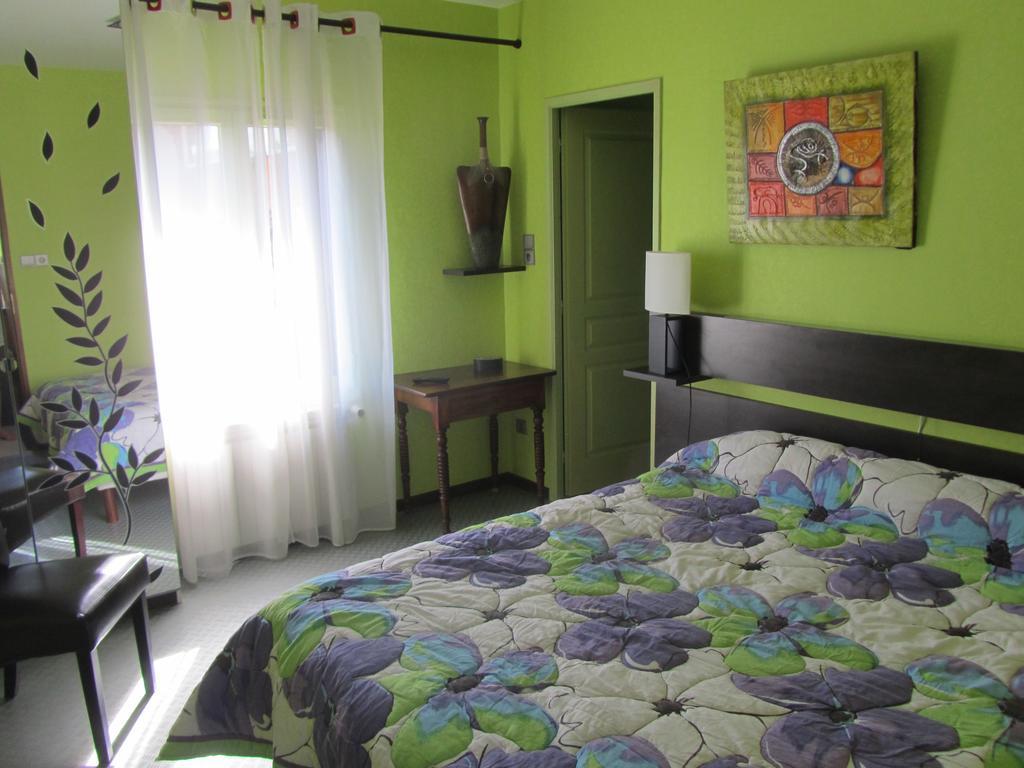 Bed and Breakfast Gitenchassagne Thurins Zewnętrze zdjęcie