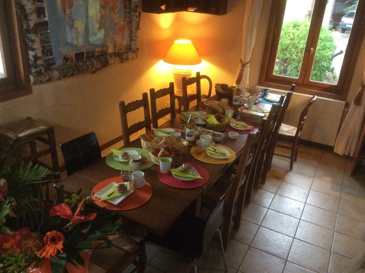 Bed and Breakfast Gitenchassagne Thurins Zewnętrze zdjęcie